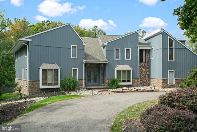 502 LONG LN, Huntingdon Valley, PA 19006