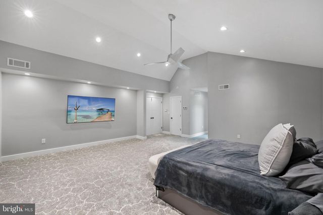 502 LONG LN, Huntingdon Valley, PA 19006