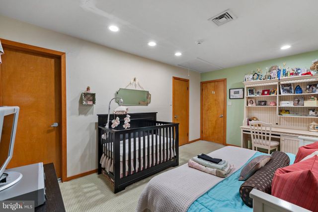 502 LONG LN, Huntingdon Valley, PA 19006