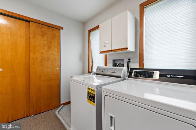 502 LONG LN, Huntingdon Valley, PA 19006