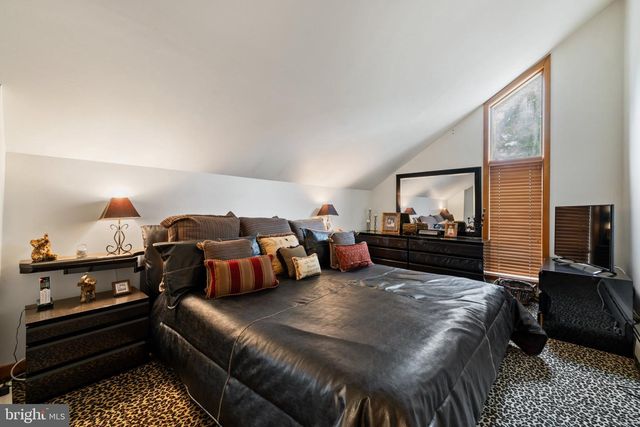 502 LONG LN, Huntingdon Valley, PA 19006