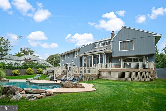 502 LONG LN, Huntingdon Valley, PA 19006