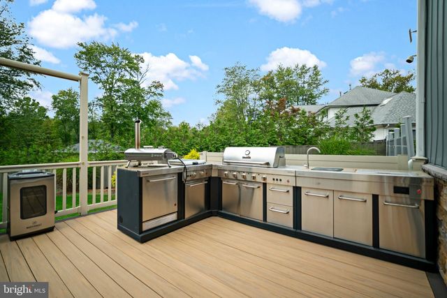 502 LONG LN, Huntingdon Valley, PA 19006