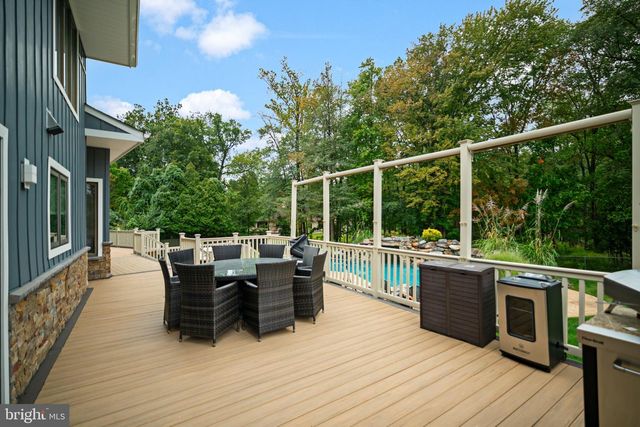 502 LONG LN, Huntingdon Valley, PA 19006