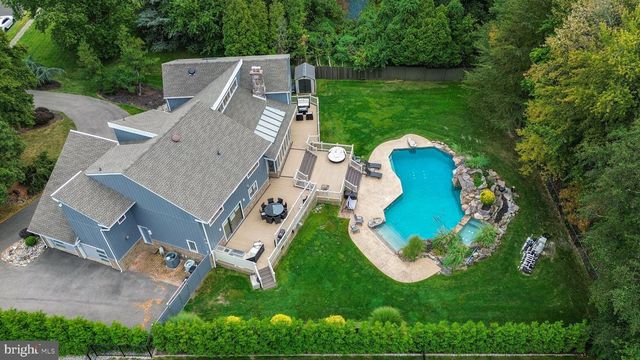 502 LONG LN, Huntingdon Valley, PA 19006