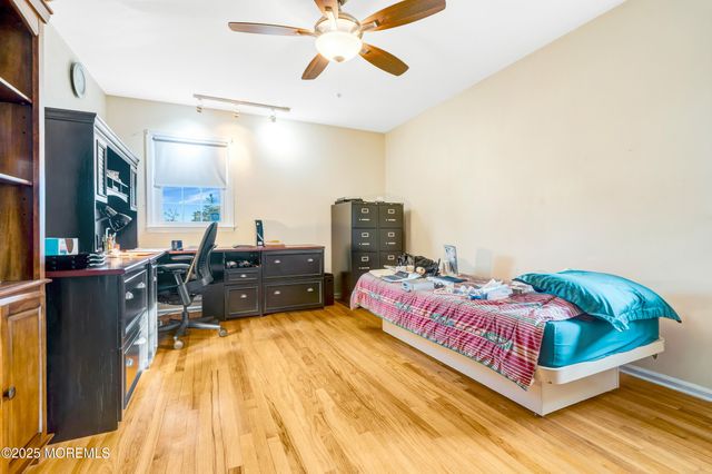 4 Brooke Street, Oakhurst, NJ 07755