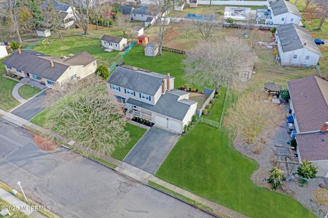 4 Brooke Street, Oakhurst, NJ 07755