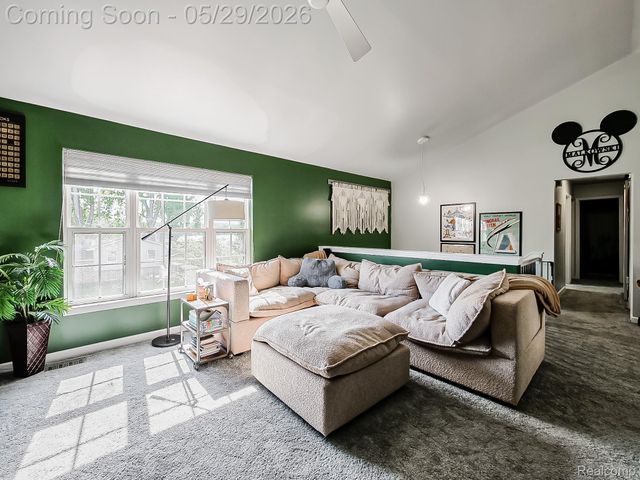 11220 Silver Drive, Hamburg Township, MI 48189