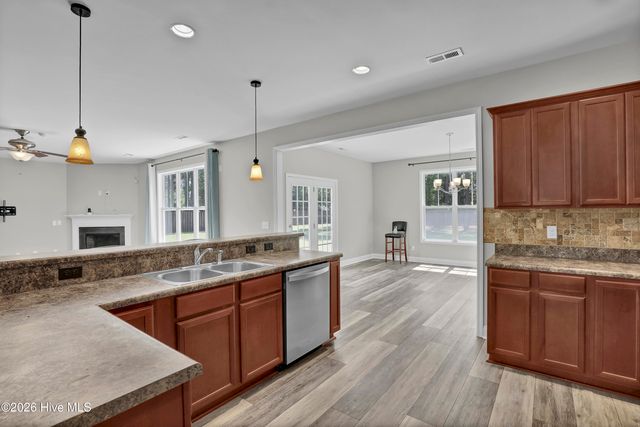 676 Majestic Oaks Drive, Hampstead, NC 28443