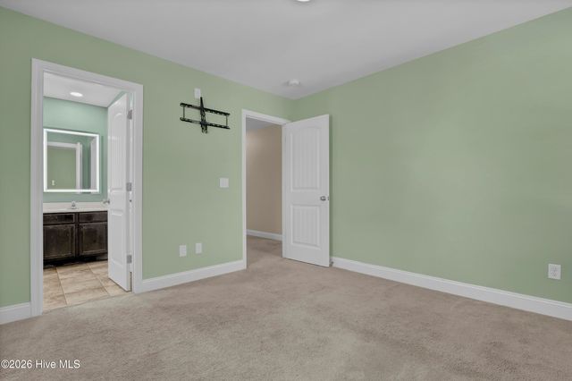 676 Majestic Oaks Drive, Hampstead, NC 28443