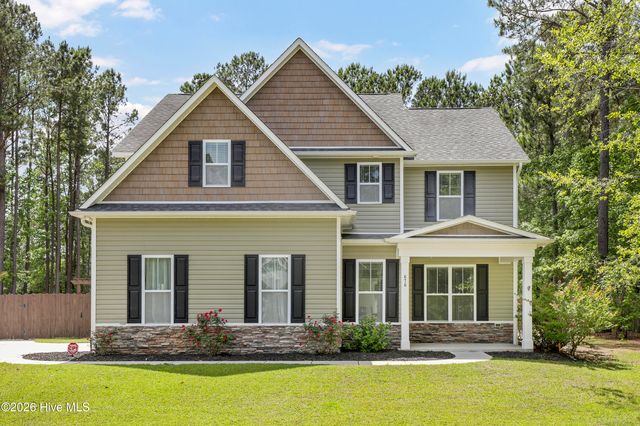676 Majestic Oaks Drive, Hampstead, NC 28443