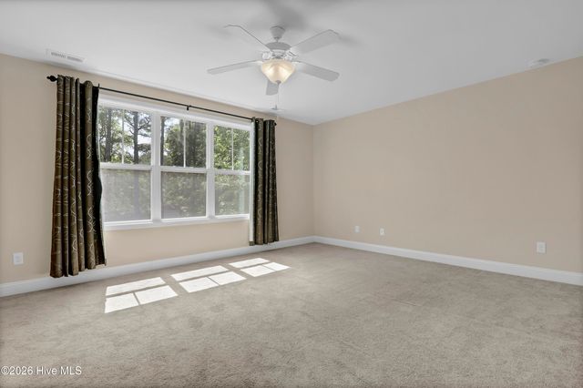 676 Majestic Oaks Drive, Hampstead, NC 28443