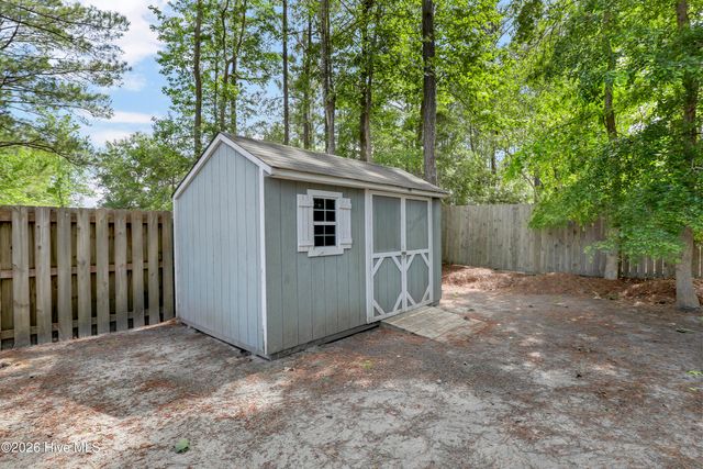 676 Majestic Oaks Drive, Hampstead, NC 28443