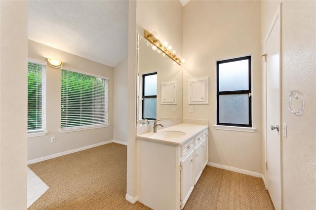 2122 Woodland Springs Street, Houston, TX 77077