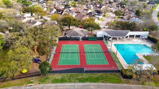 2122 Woodland Springs Street, Houston, TX 77077