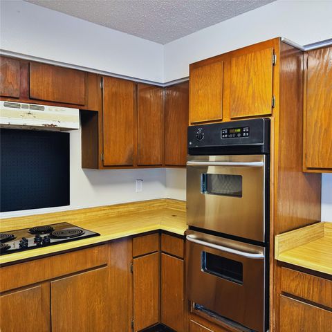 628 Taylor Court, Duncanville, TX 75137