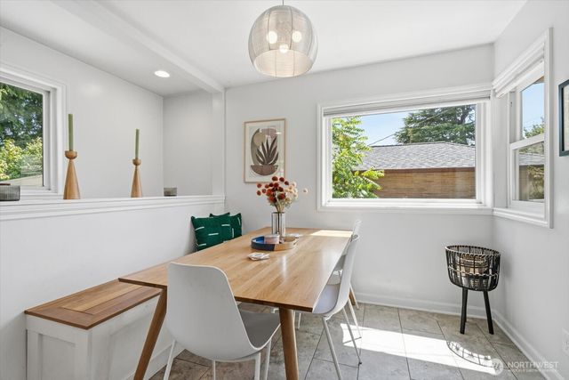 10038 13th Avenue NW, Seattle, WA 98177