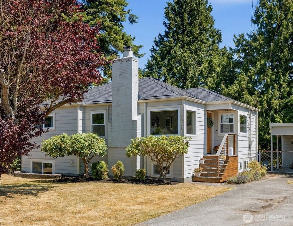 10038 13th Avenue NW, Seattle, WA 98177