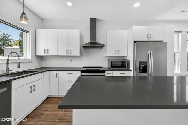 1518 Castle Street, Wilmington, NC 28401