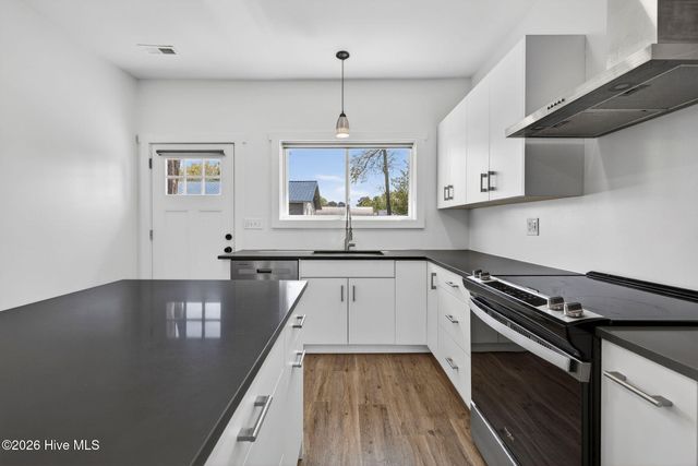 1518 Castle Street, Wilmington, NC 28401