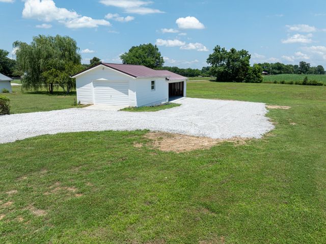 6606 Old Tullahoma Rd, Winchester, TN 37398
