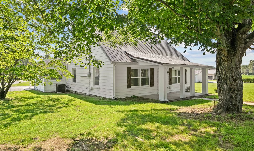 6606 Old Tullahoma Rd, Winchester, TN 37398