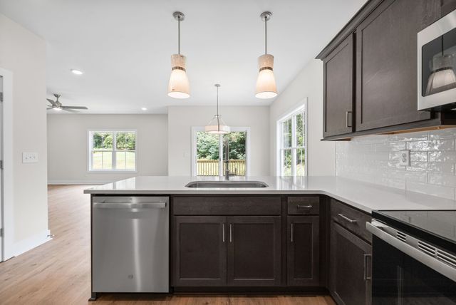 3028 Timberdale Dr, Clarksville, TN 37042