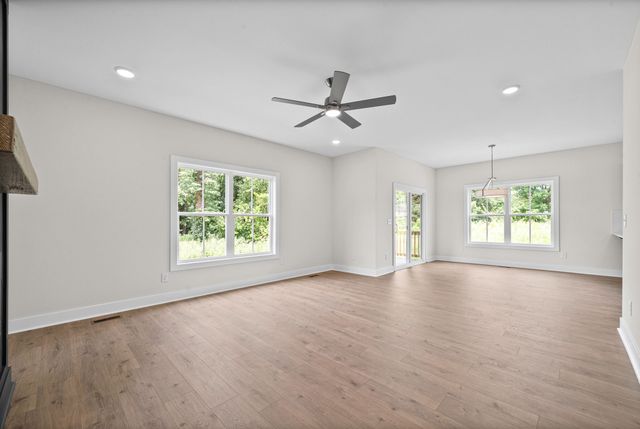 3028 Timberdale Dr, Clarksville, TN 37042