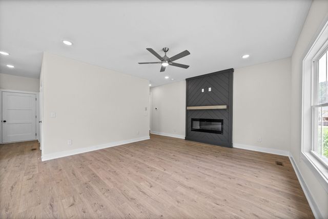 3028 Timberdale Dr, Clarksville, TN 37042