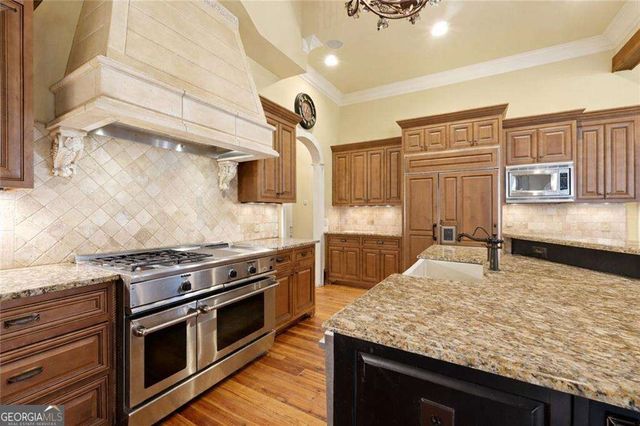 983 Little Darby Lane, Suwanee, GA 30024