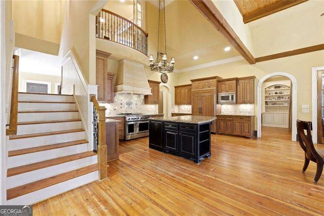 983 Little Darby Lane, Suwanee, GA 30024