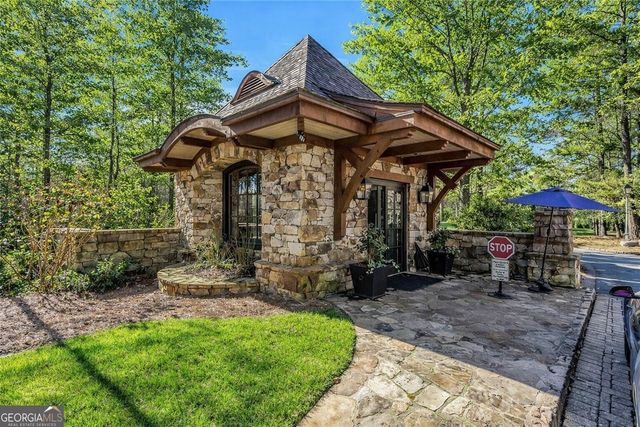 983 Little Darby Lane, Suwanee, GA 30024