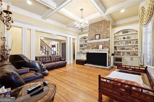 983 Little Darby Lane, Suwanee, GA 30024