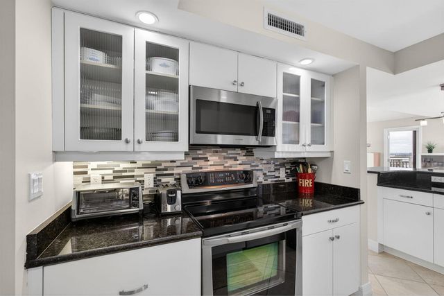 3000 N Ocean Avenue, Riviera Beach, FL 33404