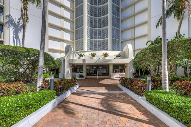 3000 N Ocean Avenue, Riviera Beach, FL 33404