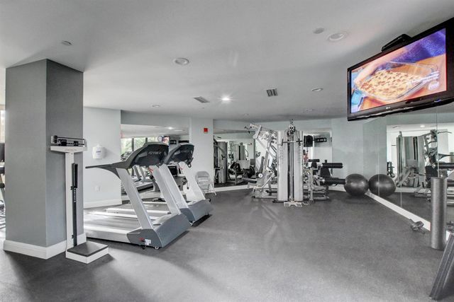3000 N Ocean Avenue, Riviera Beach, FL 33404