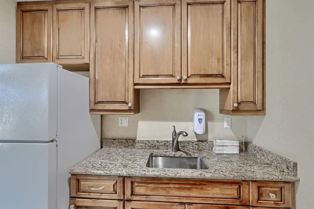 3000 N Ocean Avenue, Riviera Beach, FL 33404