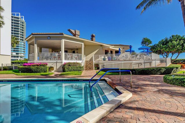 3000 N Ocean Avenue, Riviera Beach, FL 33404