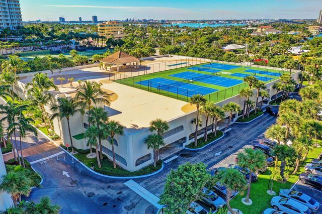 3000 N Ocean Avenue, Riviera Beach, FL 33404