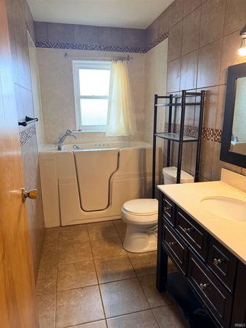 7725 Shireman Road, Poseyville, IN 47633