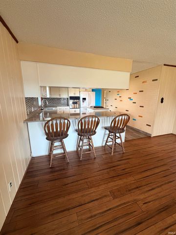 7725 Shireman Road, Poseyville, IN 47633