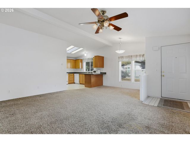 10400 Ne 72ND Ave 16, Vancouver, WA 98686