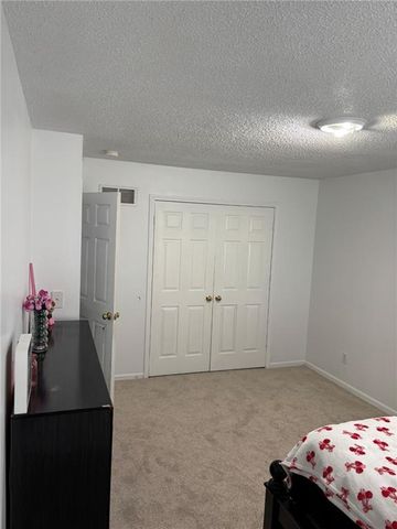 7203 E 133rd Circle, Grandview, MO 64030
