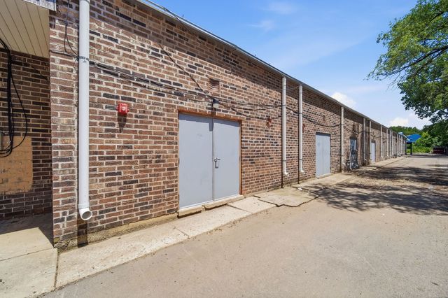 944 E Roosevelt Road, West Chicago, IL 60185