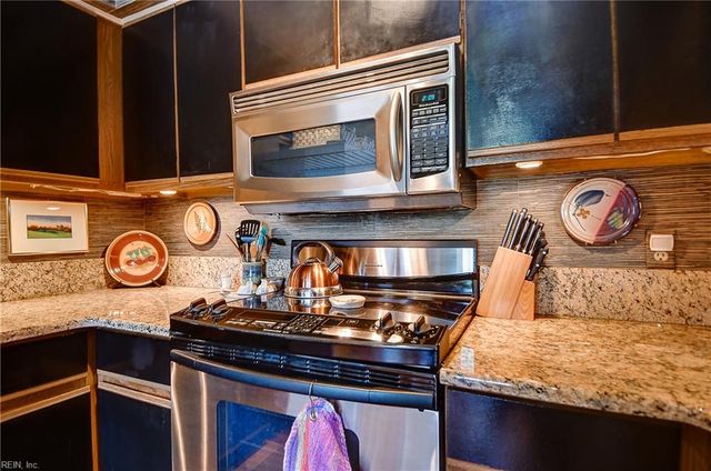 510 24th St Apt 102, Virginia Beach, VA 23451