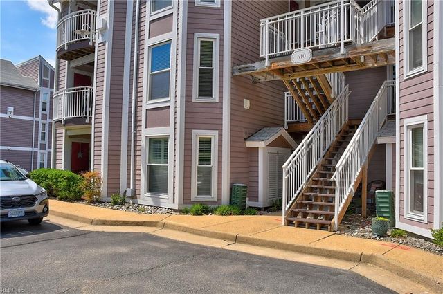 510 24th St Apt 102, Virginia Beach, VA 23451