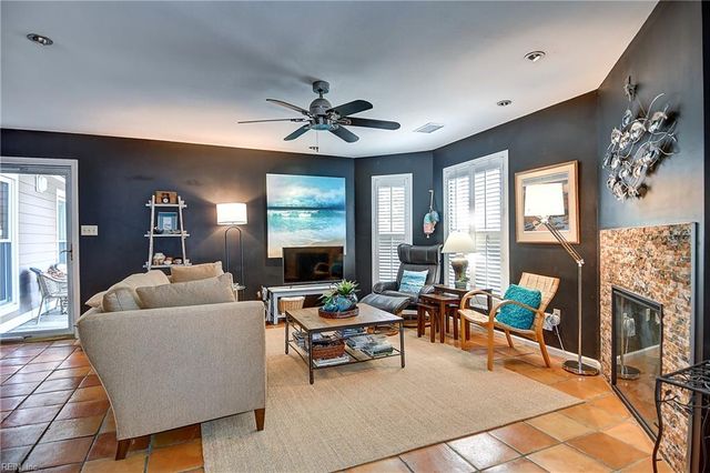 510 24th St Apt 102, Virginia Beach, VA 23451
