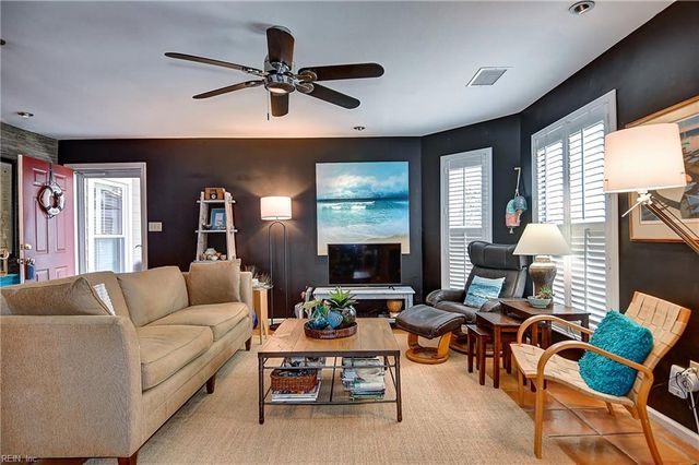 510 24th St Apt 102, Virginia Beach, VA 23451