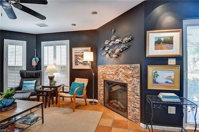 510 24th St Apt 102, Virginia Beach, VA 23451