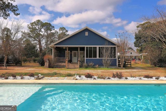 308 Church Street, Hahira, GA 31632